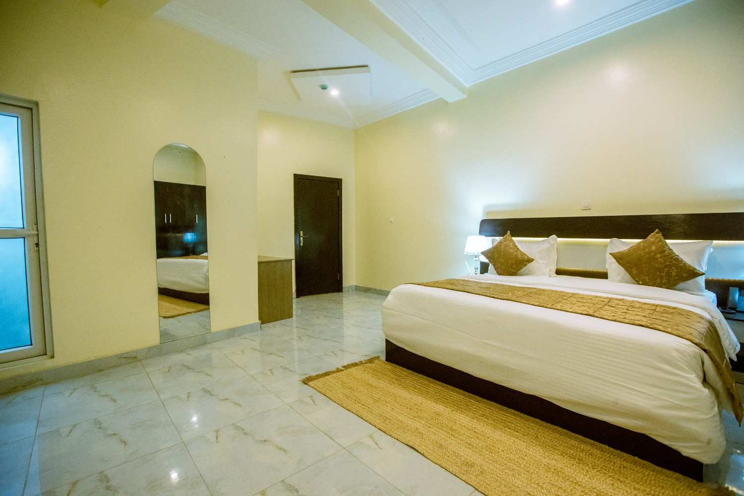 Premium Suite
